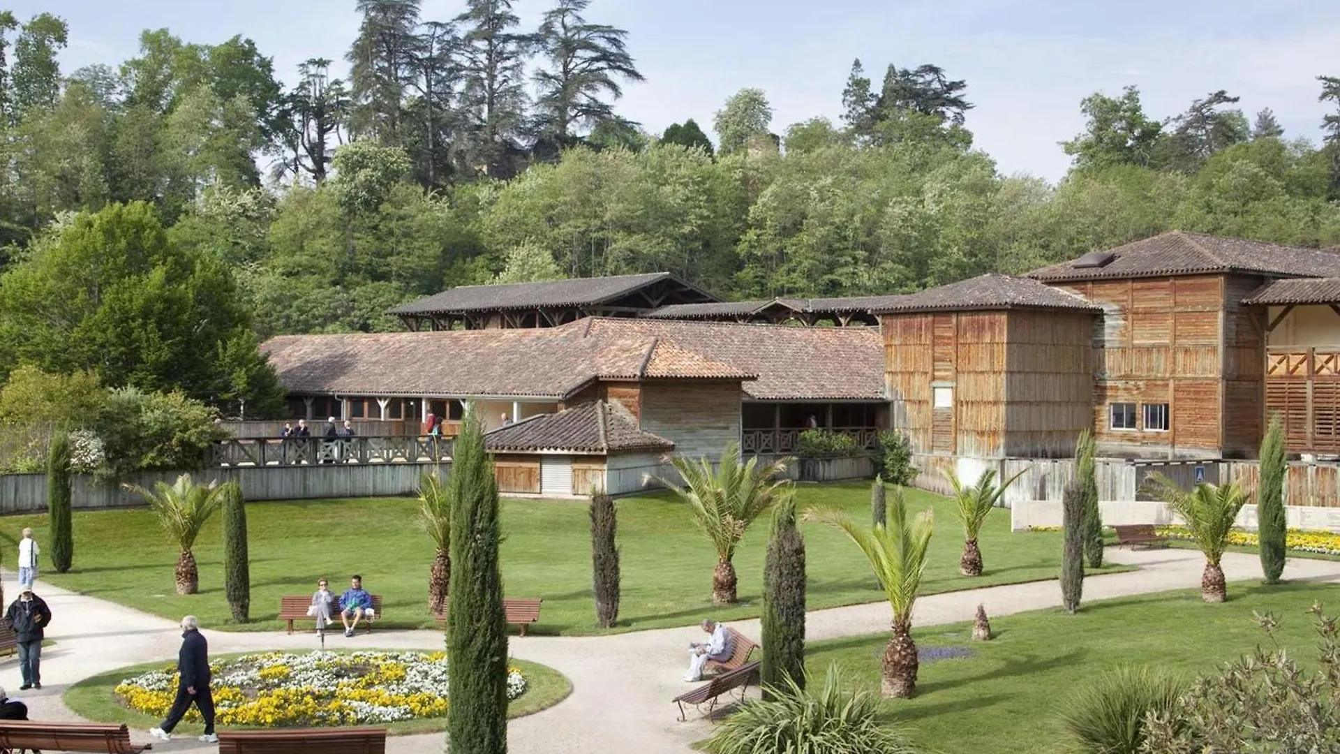 Charmant T2 avec Jardin à Barbotan - FR-1-841-25 Cazaubon 0*, Barbotan-les-Thermes