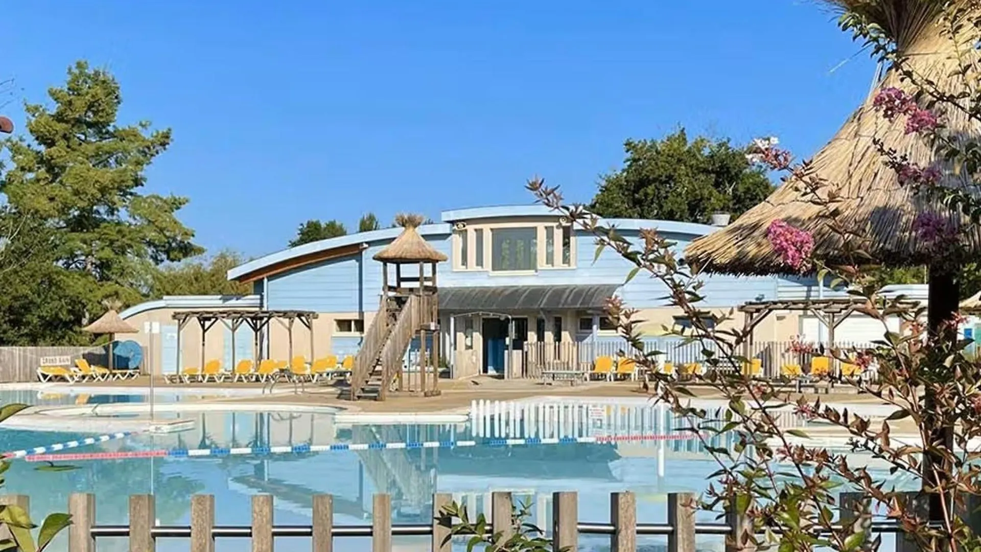 Charmant T2 avec Jardin à Barbotan - FR-1-841-25 Cazaubon Apartment